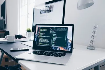 Poste de travail installé pour un professionnel