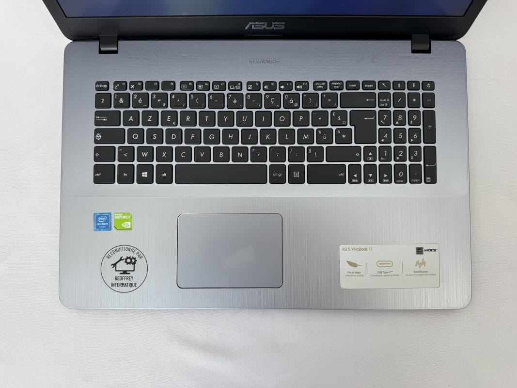 Asus Vivobook 17