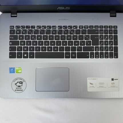 Asus Vivobook 17
