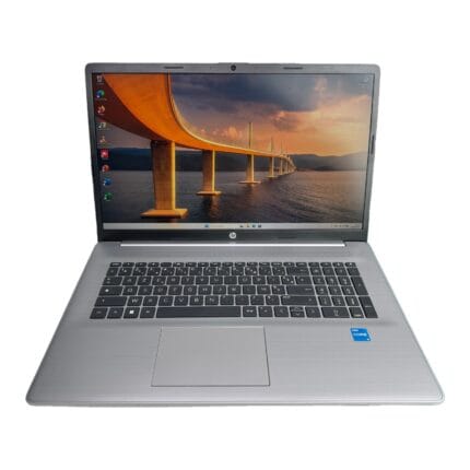 HP 470 G9 reconditionné, PC portable 17,3 pouces argent vu de face